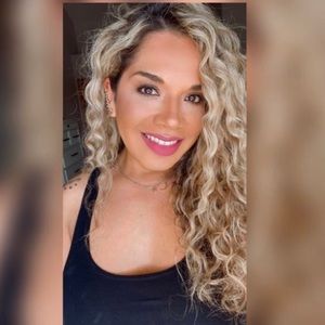 Meet your Posher, Yessy